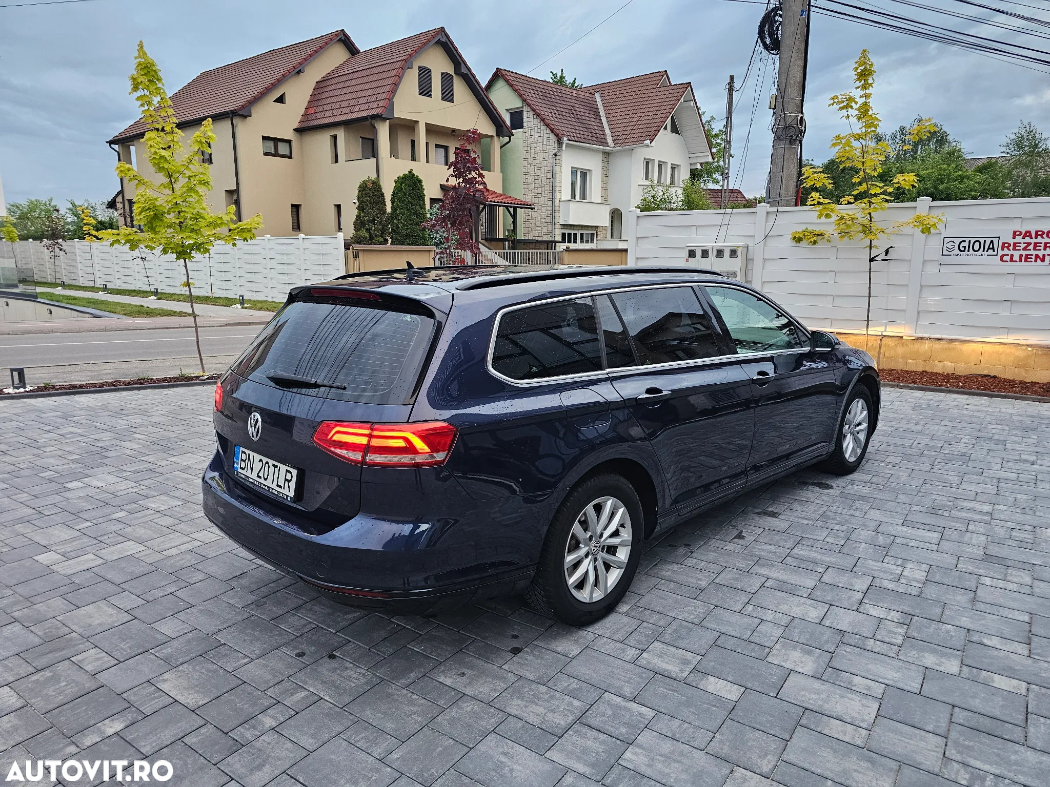 Volkswagen Passat 2.0 TDI (BlueMotion Technology) DSG Comfortline - 4