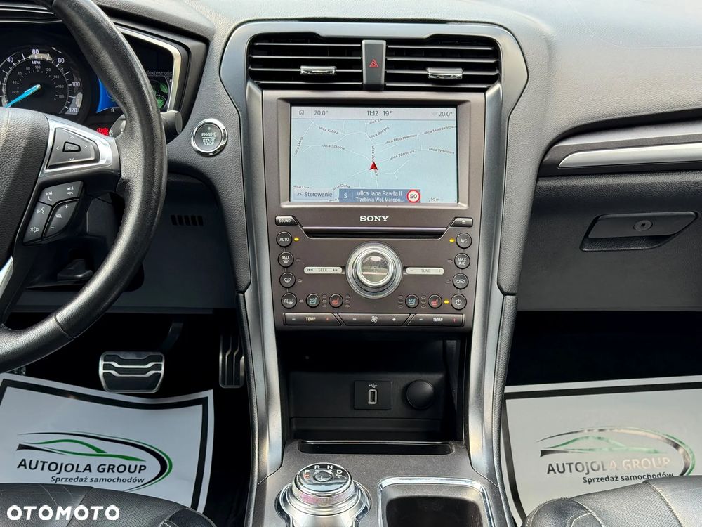 Ford Mondeo 2.0 Hybrid Titanium - 13