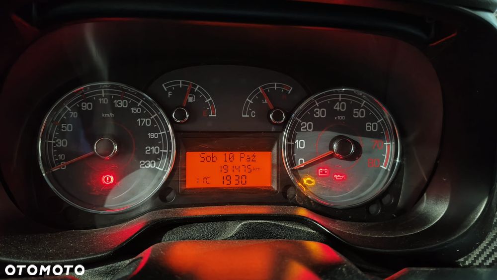 Fiat Grande Punto - 7