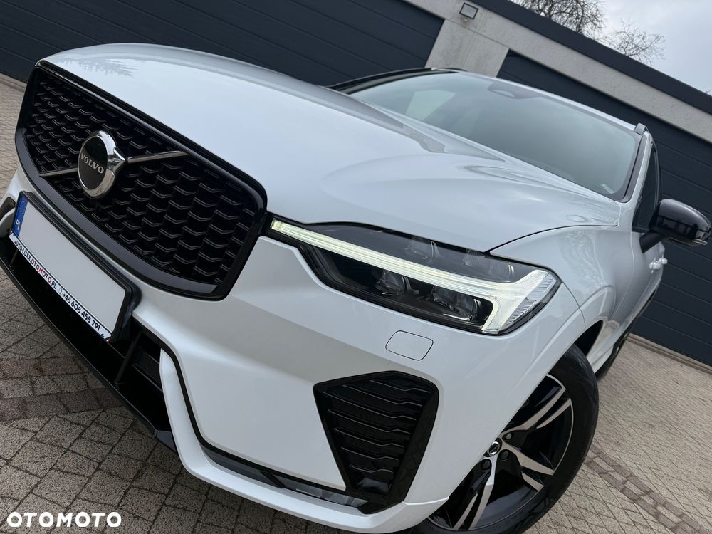 Volvo XC 60 B4 D AWD Plus Dark - 2