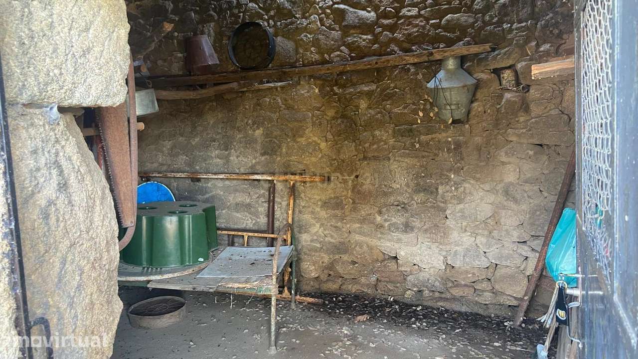 Quinta Murada e Isolada em Escalos de Baixo, Castelo Branco - Grande imagem: 4/20