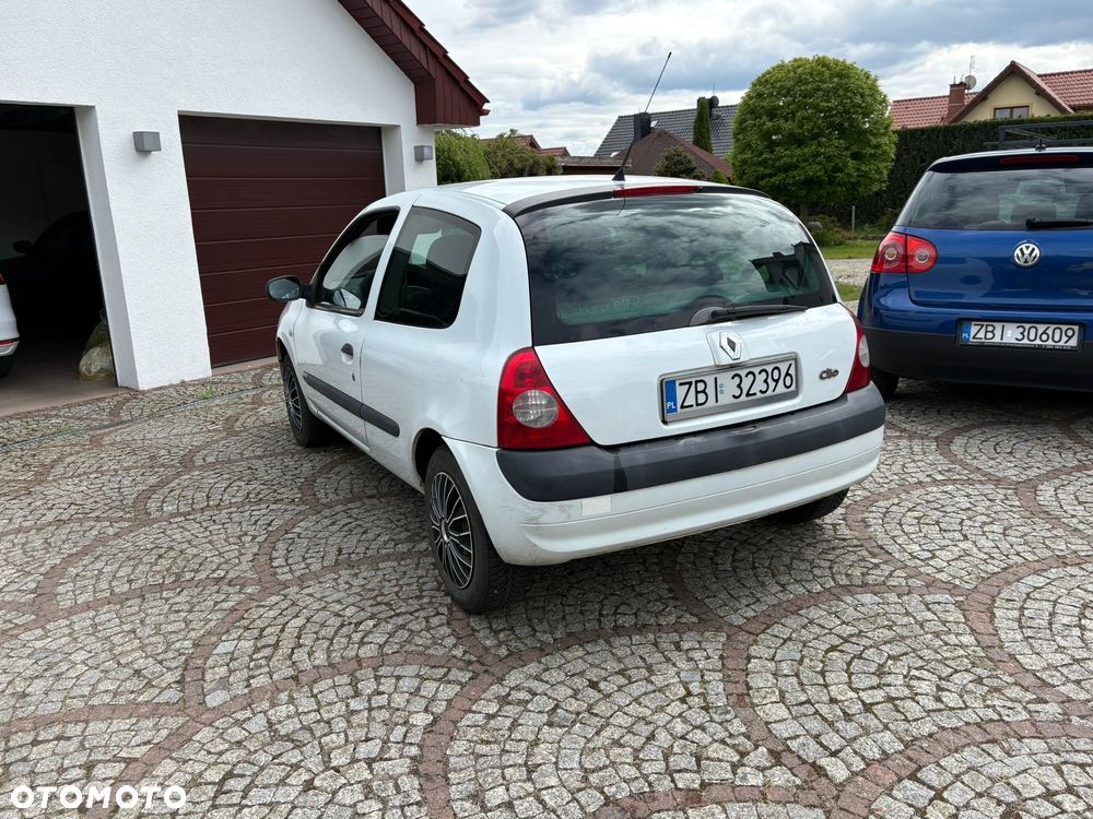 Renault Clio 1.2 Access - 8