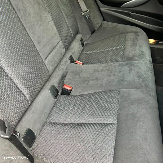 BMW 320 i Pack M - 7