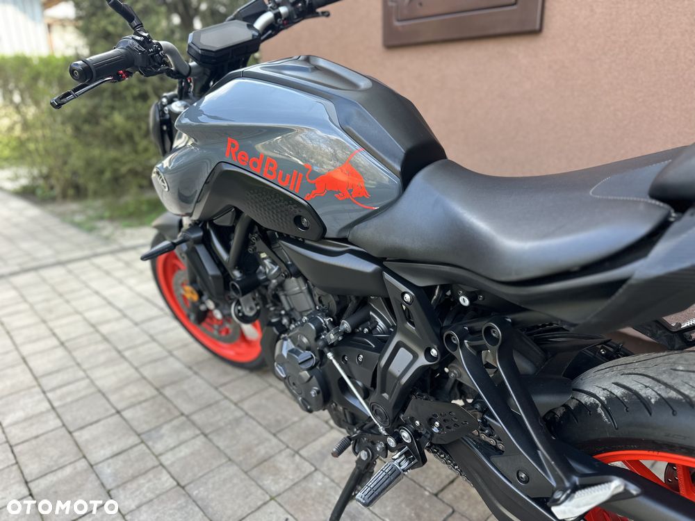 Yamaha MT - 24
