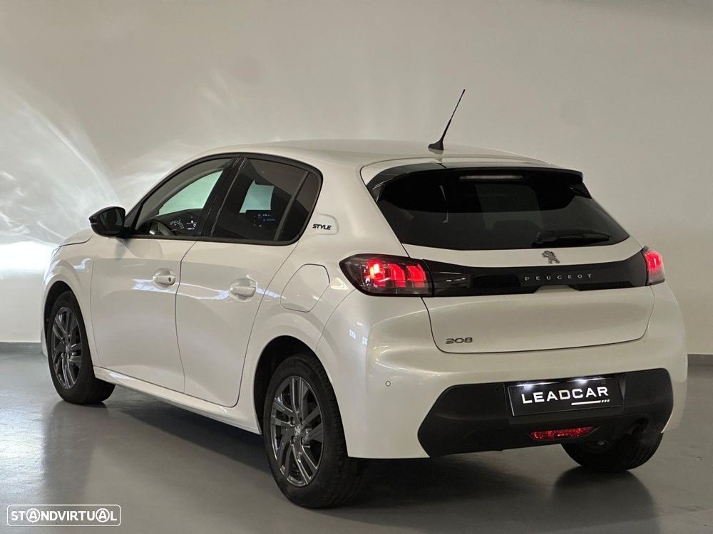 Peugeot 208 1.2 PureTech SE Style - 4