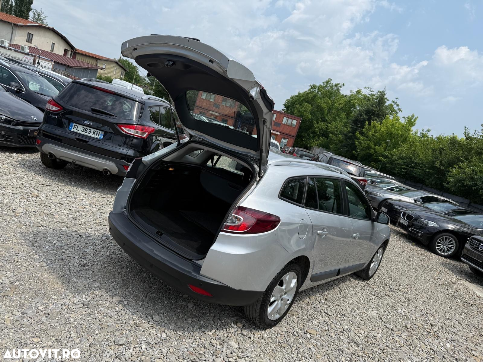 Renault Megane - 24