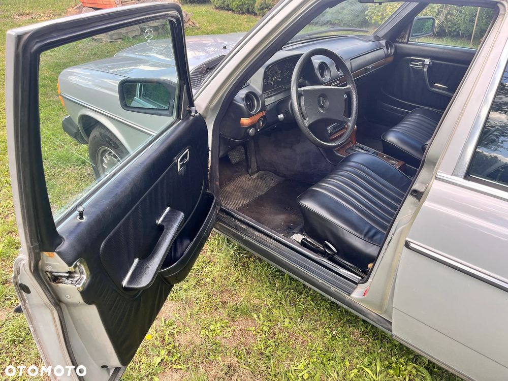 Mercedes-Benz W123 - 5