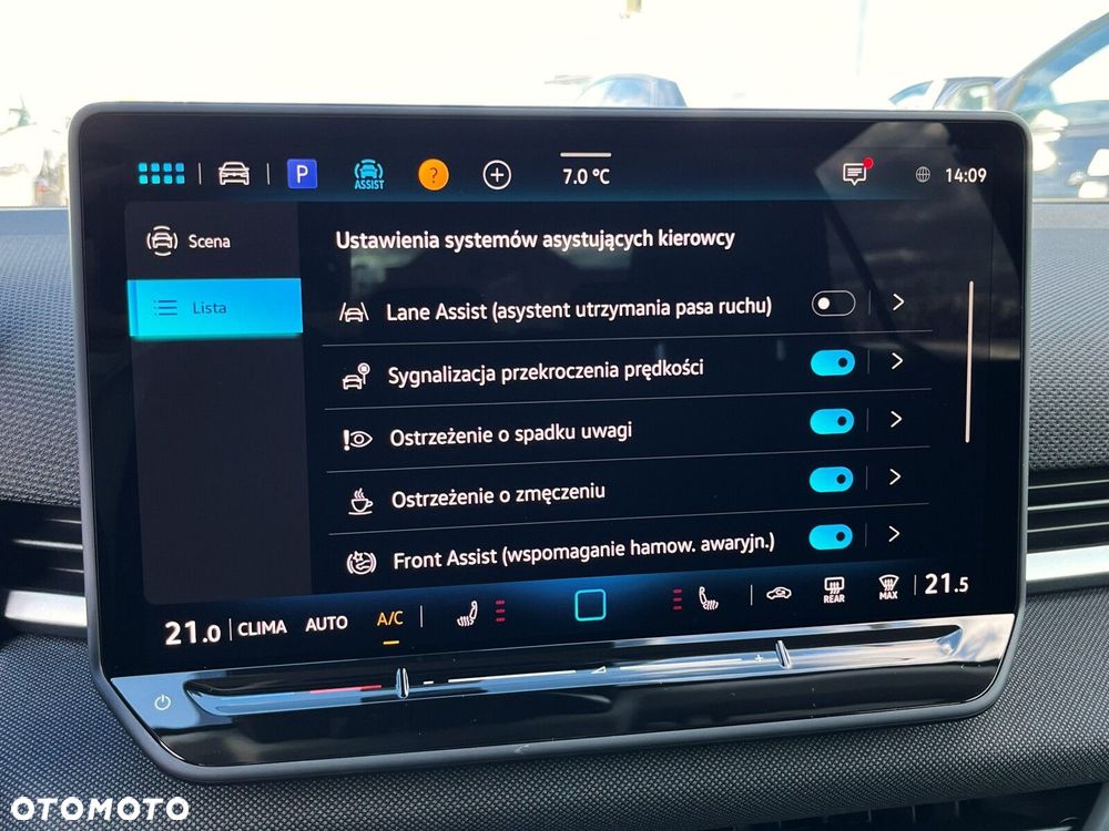 Volkswagen T-Roc 1.5 eTSI Life DSG - 12