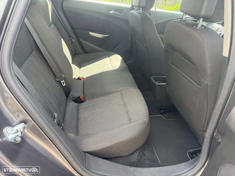 Opel Astra 1.4 Enjoy - 17