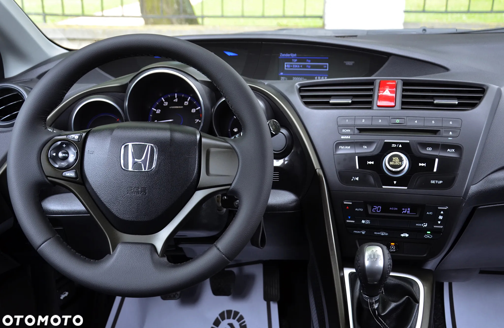 Honda Civic 1.4 i-VTEC Comfort - 25