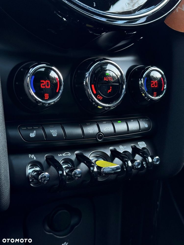 MINI Cooper SE Yours Trim - 12