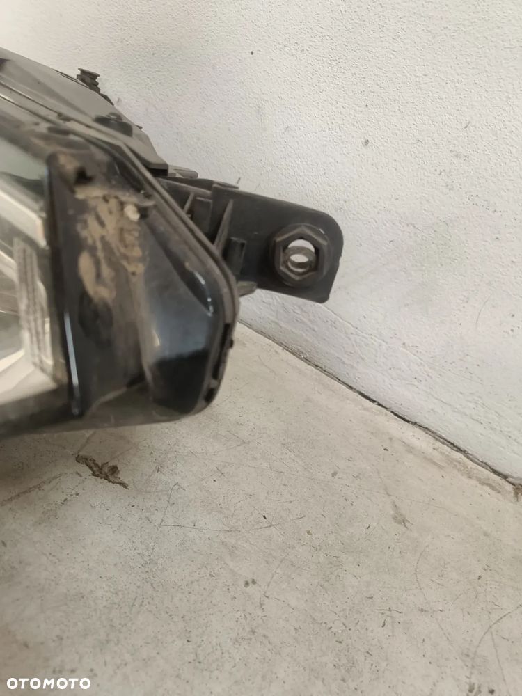 Lampa Prawa Przednia VW Passat B8 Prawy Przód Reflektor 3G2941006B - 9