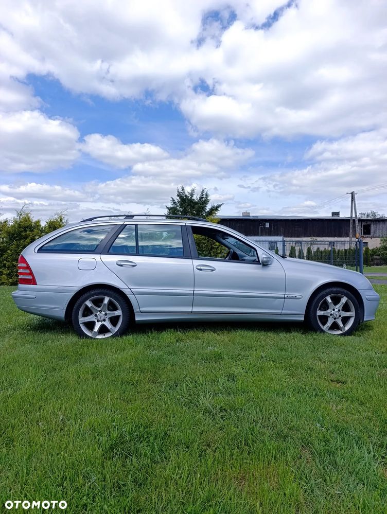 Mercedes-Benz Klasa C 180 Kompressor Classic Sport Edition - 2