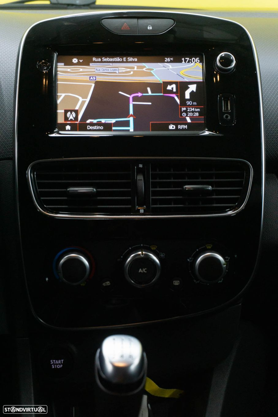 Renault Clio Sport Tourer 0.9 TCe Limited Edition - 24