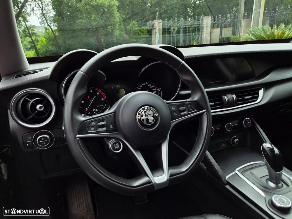 Alfa Romeo Stelvio 2.2 D Super AT8 - 4