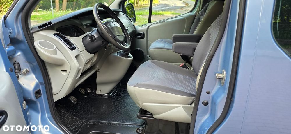 Renault Trafic - 11