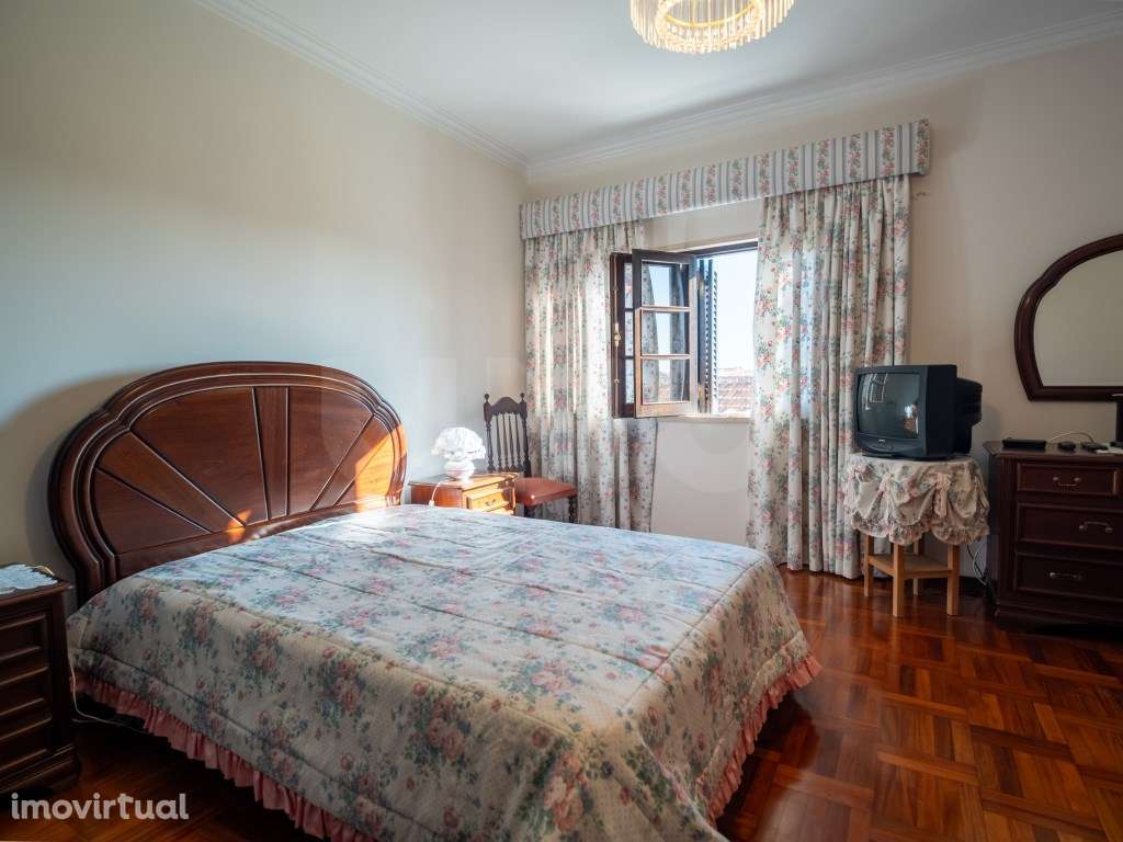 Moradia de Luxo com Piscina, Lago, Campo de Ténis e Licença de Aloj... - Grande imagem: 5/60