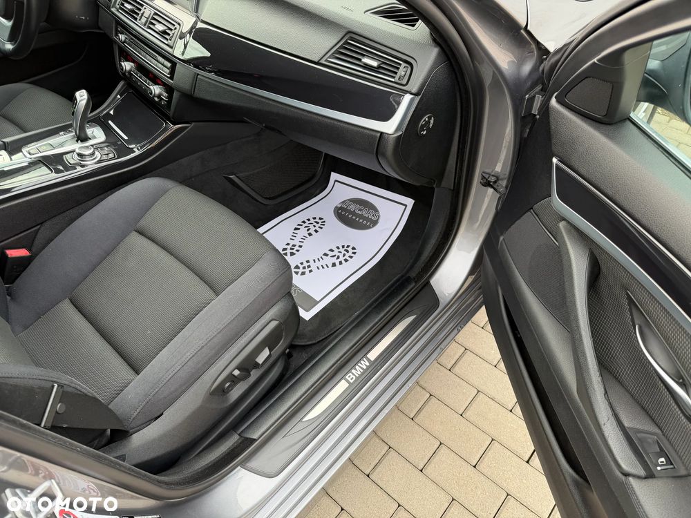 BMW Seria 5 520d Luxury Line - 26