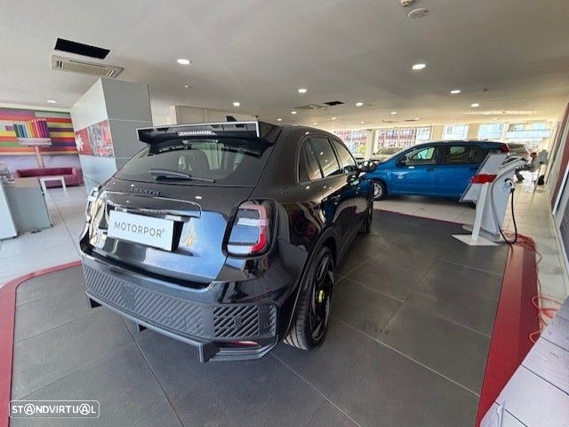 Abarth 500e - 6