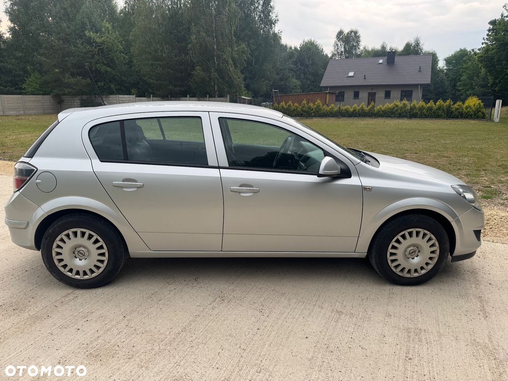 Opel Astra 1.6 Sport - 2