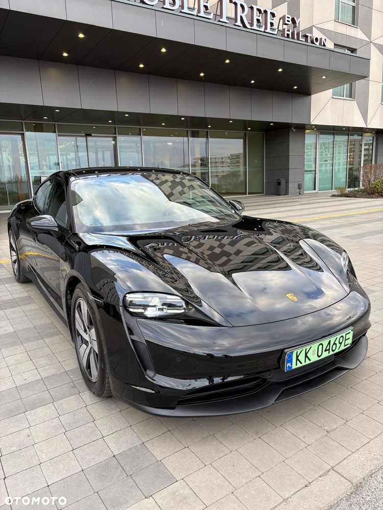 Porsche Taycan 105kWh 4S Performance Plus - 8