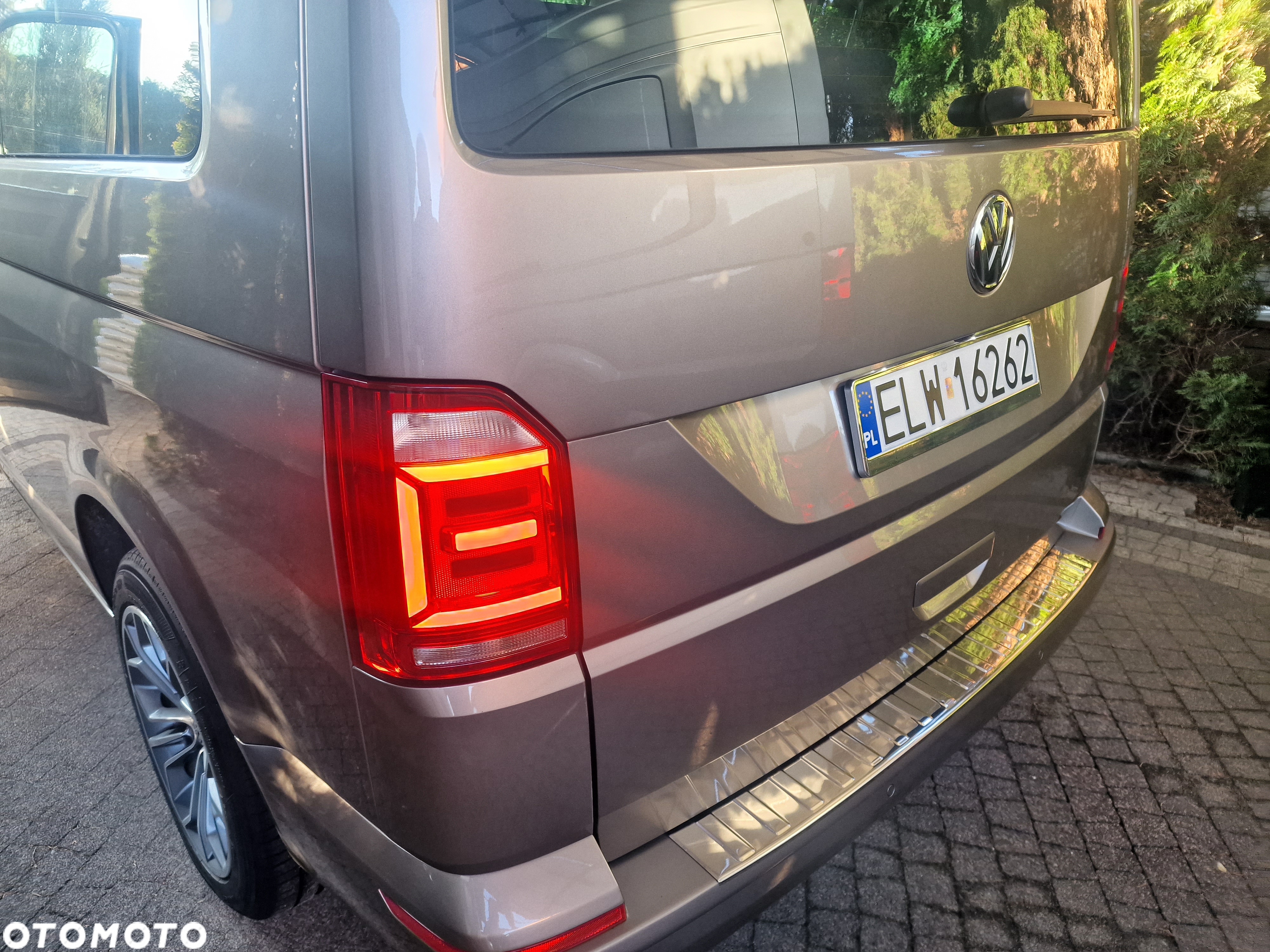 Volkswagen Multivan 2.0 TDI L1 Comfortline - 8