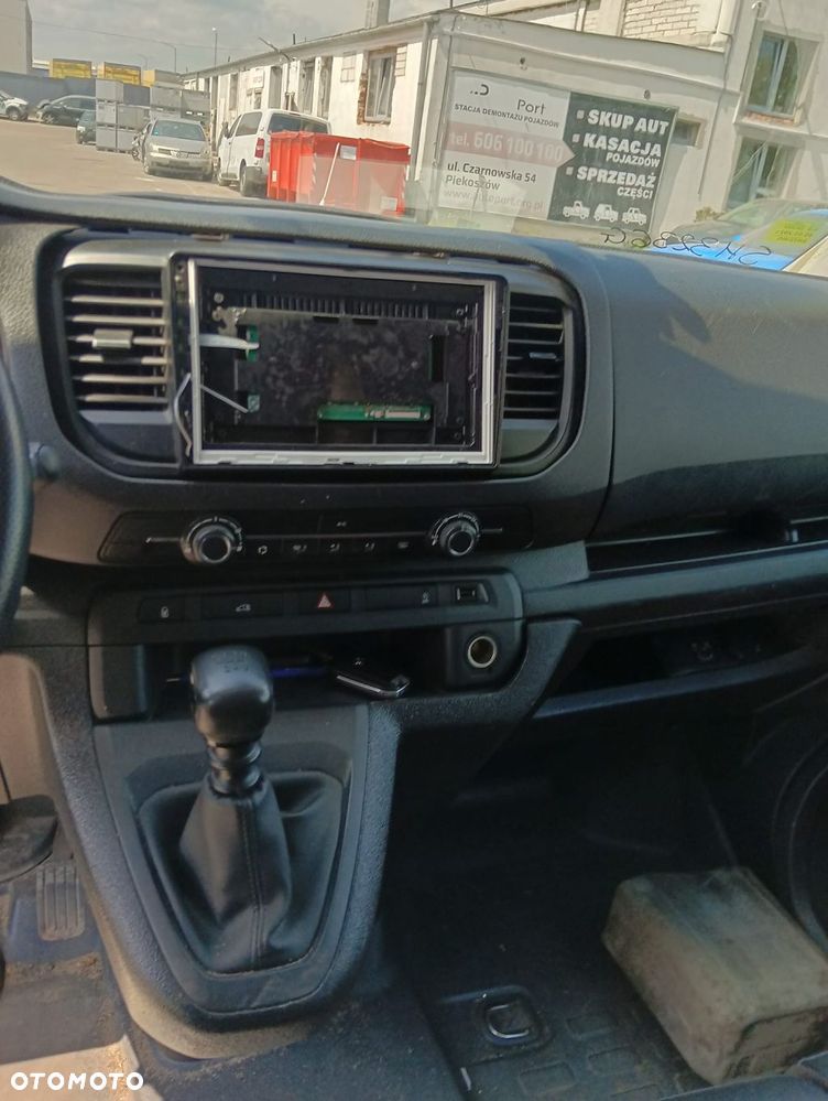 Lampa Tył (Maska, Zderzak, Drzwi, Błotnik, Kierownica) Toyota Proace 2.0 Diesel 149 Km 2018 R Gen. 2 - 10