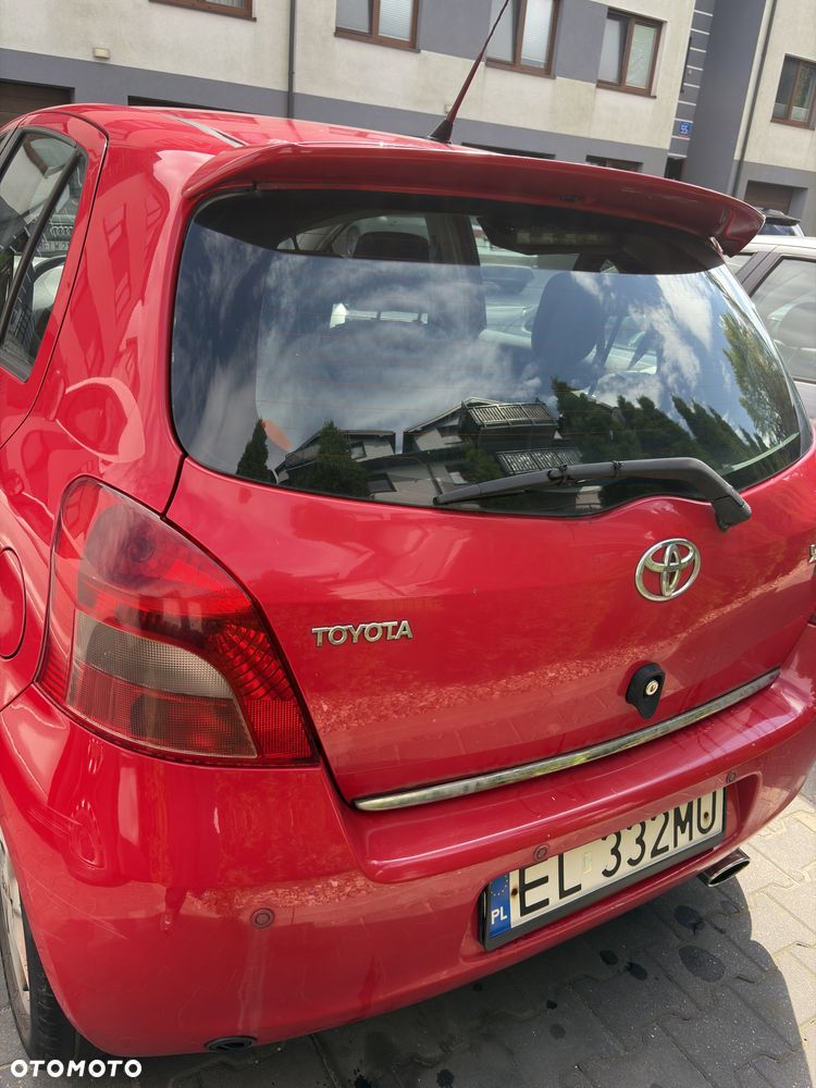 Toyota Yaris 1.3 Terra - 3