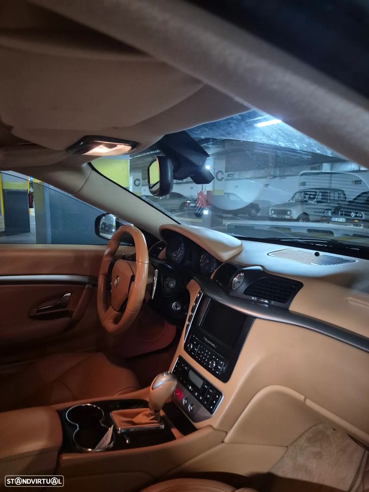 Maserati Granturismo Standard - 11