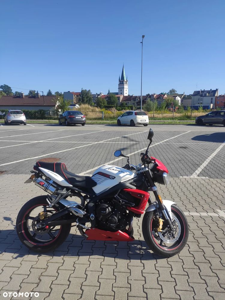 Triumph Street Triple - 14