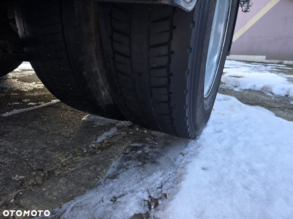 Renault Premium - 10