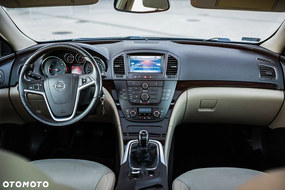 Opel Insignia 2.0 CDTI Sports Tourer - 15