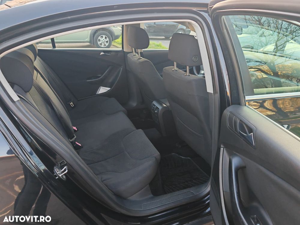 Volkswagen Passat Variant 2.0 TDI Comfortline - 4