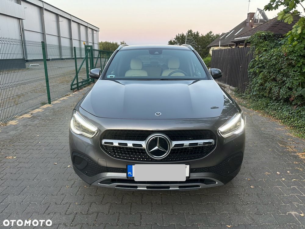 Mercedes-Benz GLA 200 Business Edition - 2