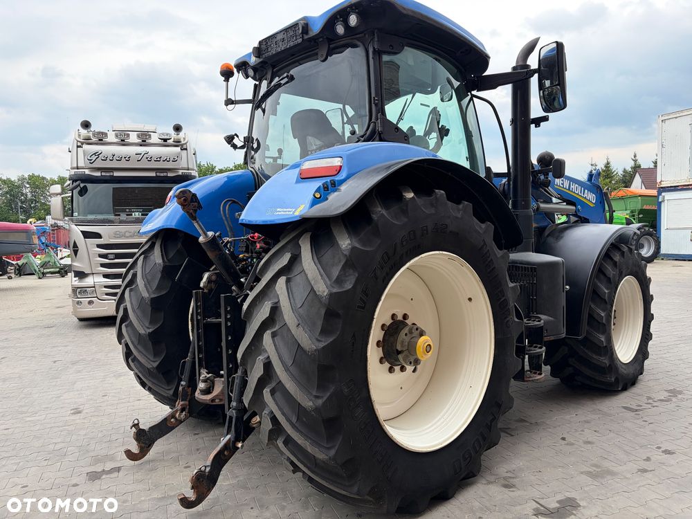 New Holland - 22