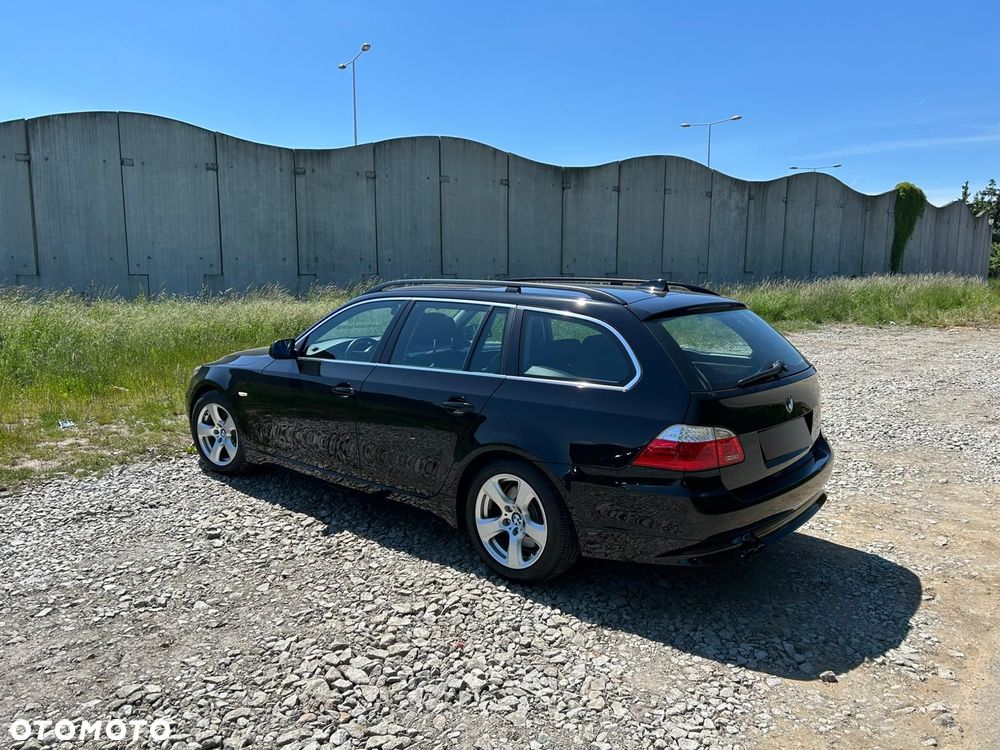 BMW Seria 5 525d - 2