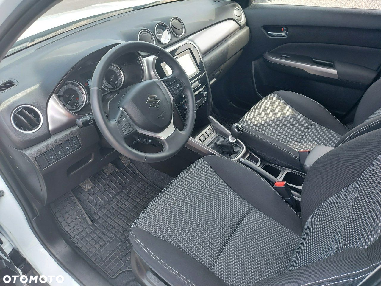 Suzuki Vitara - 11