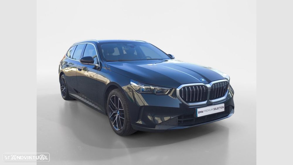 BMW i5 Touring eDrive40 - 4