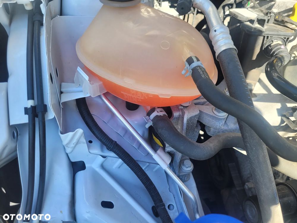 Ford Fiesta 1.0 EcoBoost S&S COOL&CONNECT - 29