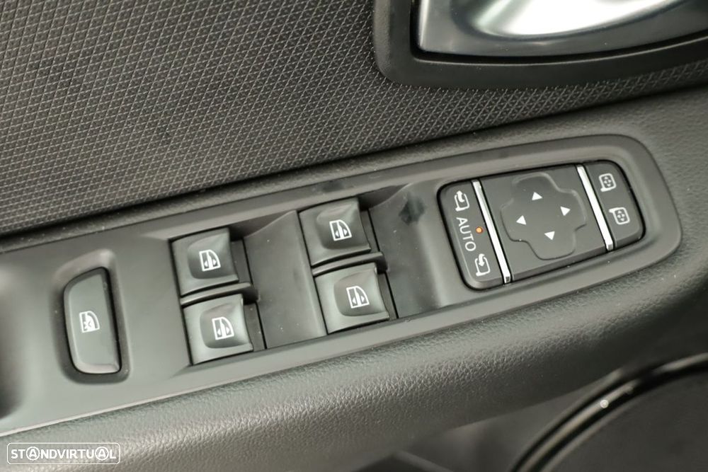 Renault Clio Sport Tourer 0.9 TCe GT Line - 21