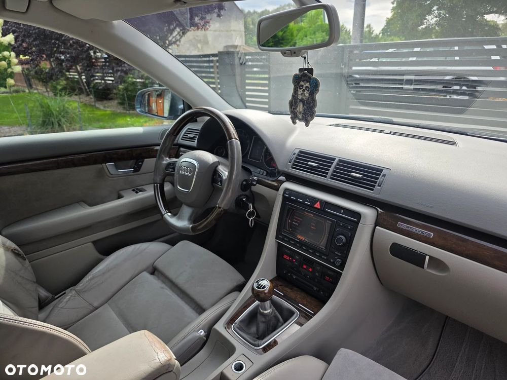 Audi A4 Avant 1.8T Quattro - 14
