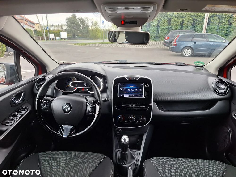 Renault Clio TCe 90 Paris - 15