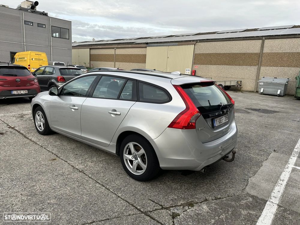 Volvo V60 D2 Geartronic Kinetic - 16