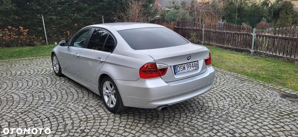 BMW Seria 3 320d DPF - 8
