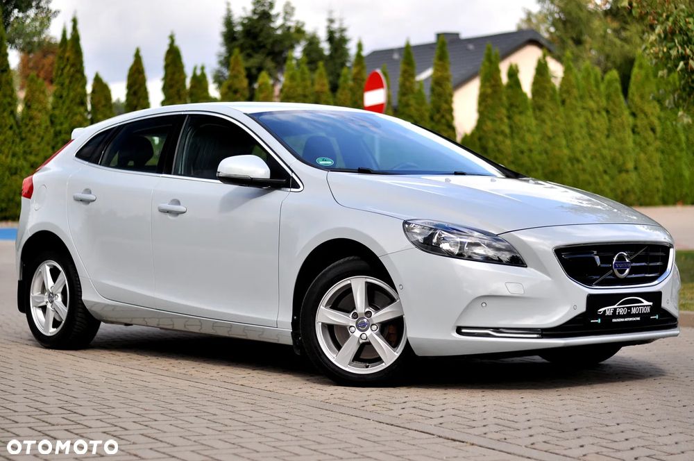 Volvo V40 D3 Inscription - 4