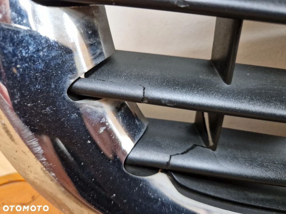 VOLVO V50 LIFT ATRAPA GRILL 07-12 30744916 - 6