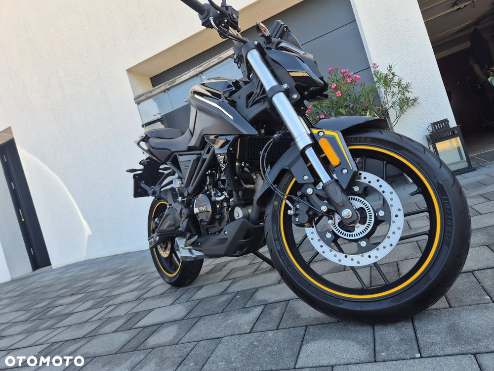 VOGE R125 - 1