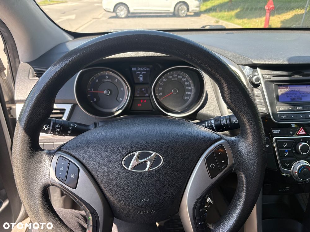 Hyundai i30 1.6 CRDi Classic - 6