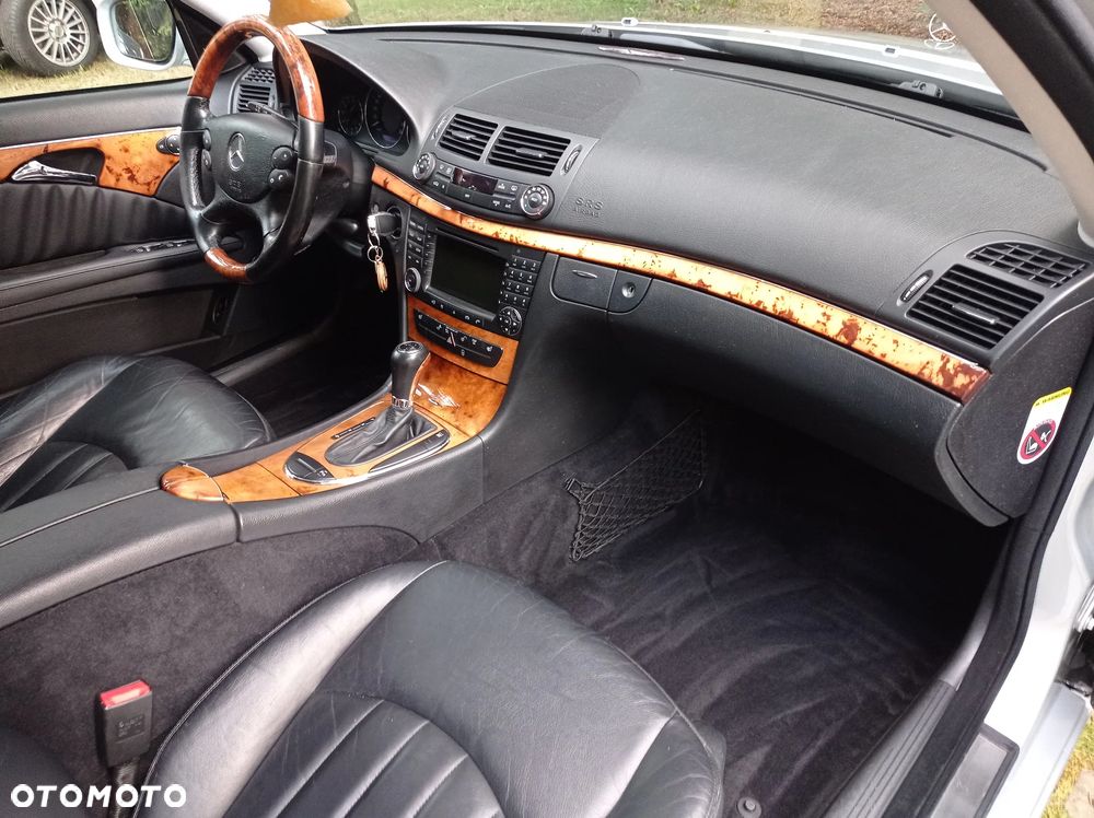 Mercedes-Benz Klasa E 320 CDI Elegance - 4