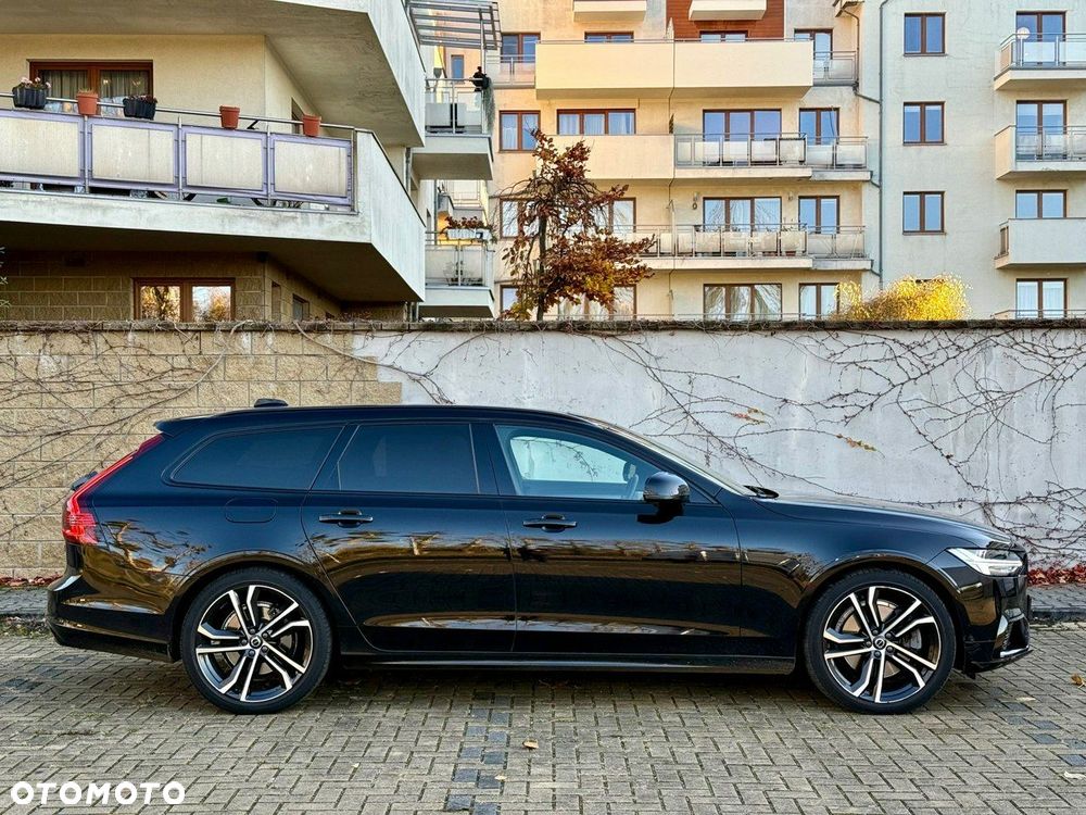 Volvo V90 T8 AWD Plug-In Hybrid R-Design - 11